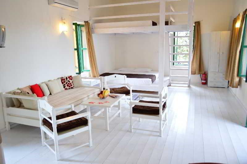 Atlantis Houses Chalki Town Zewnętrze zdjęcie